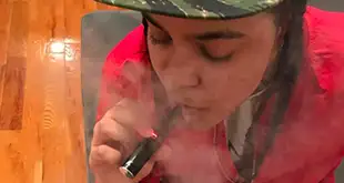 kandypens YOUNG M.A.